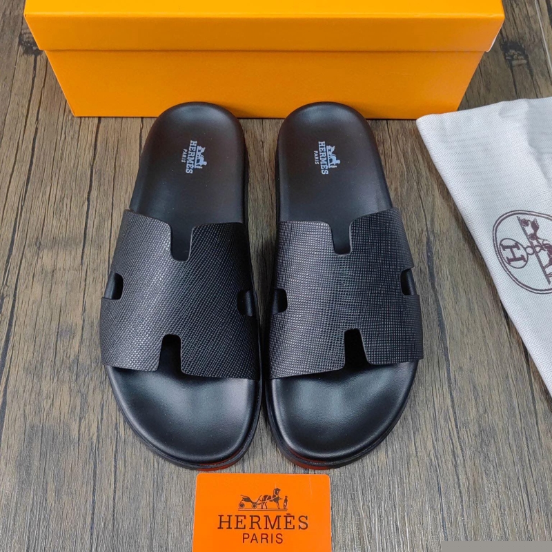 H**mes slippers